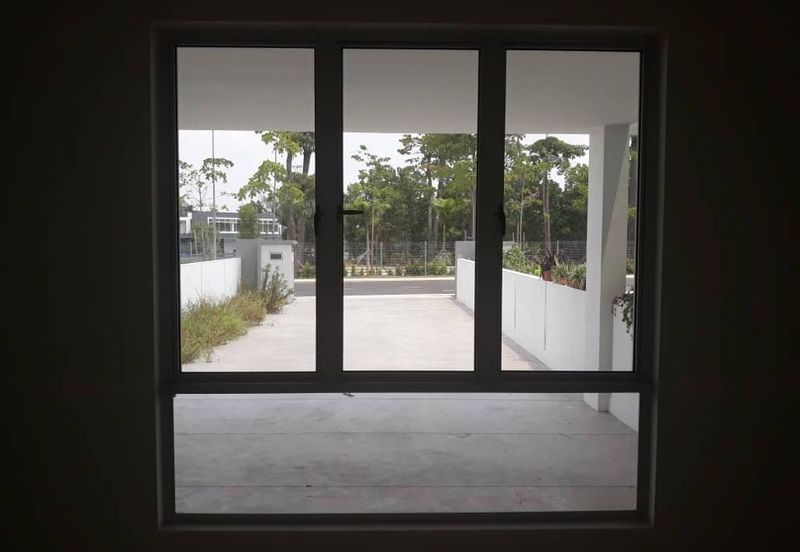 Parkfield Residences, Tropicana Heights