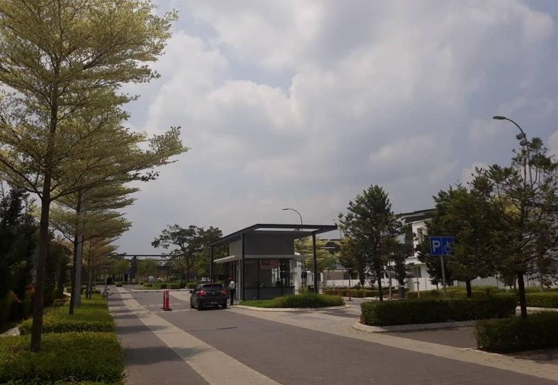 Parkfield Residences, Tropicana Heights