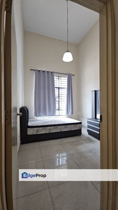 Walking Distance to MRT @ Connaught Avenue, Kuala Lumpur, Cheras