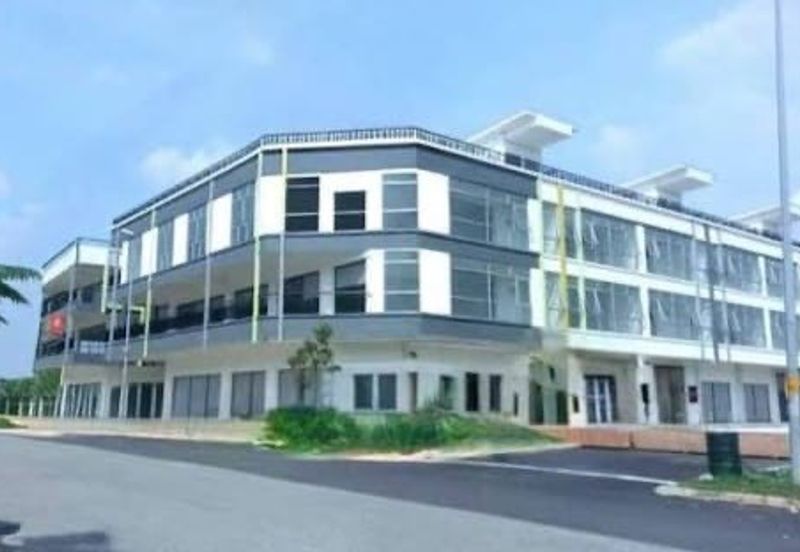 Corner 3-Storey Shoplot @ Galeri Klang Sentral