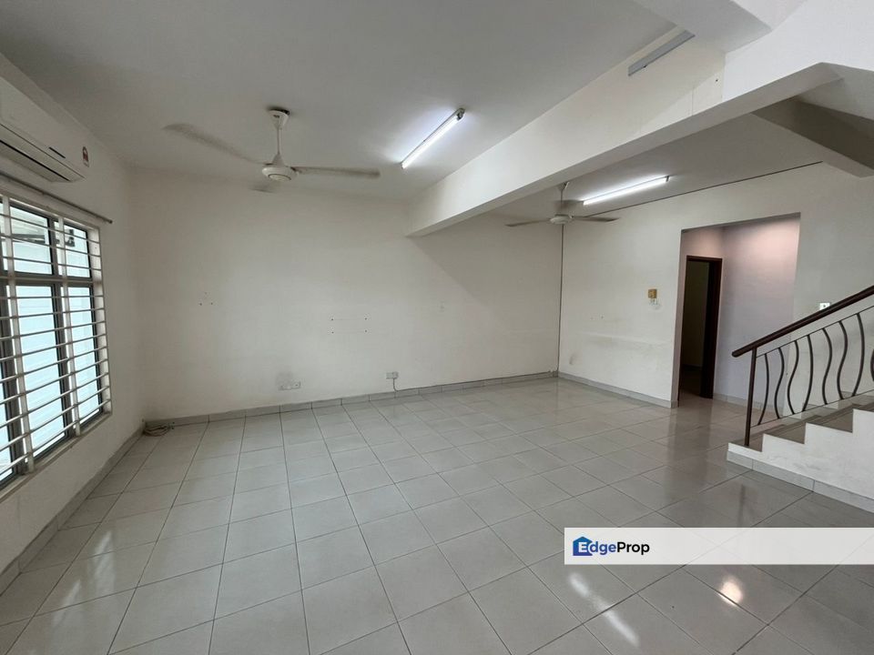 Rumah Teres 2 Tingkap @ Taman Pelangi, Semenyih, Selangor, Semenyih