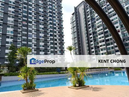 {Super below market price} Kiara Plaza Semenyih , 893sf , 3R2B , 2 Car Parks, Selangor, Semenyih
