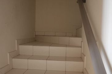 Taman Tasik Semenyih (Lake Residence)