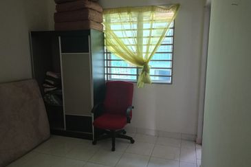 Taman Tasik Semenyih (Lake Residence)