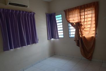 Taman Tasik Semenyih (Lake Residence)