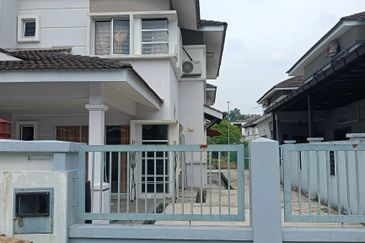 Taman Tasik Semenyih (Lake Residence)