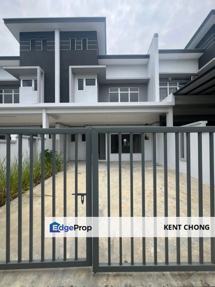 D'cendana 3 Double Storey Terrace 22X70 | 4R3B | Spacious 2200Sqft, Selangor, Hulu Langat