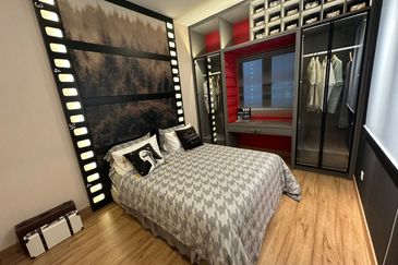 Padang Residence Kota Semarak