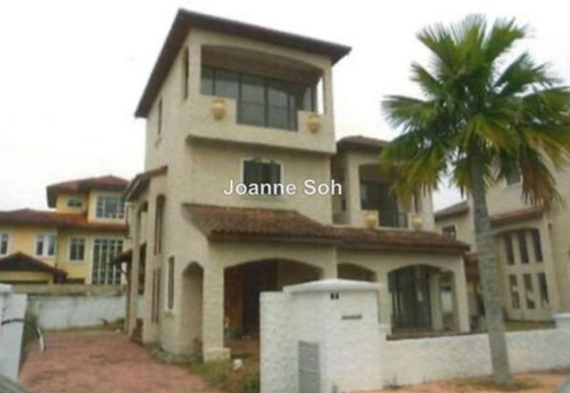 kota damansara Bungalow for sale!