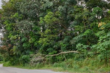 OFF BT 10 JALAN KAPAR