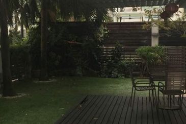 Freehold 2.5storey D-Villa Saujana Glenmarie sale