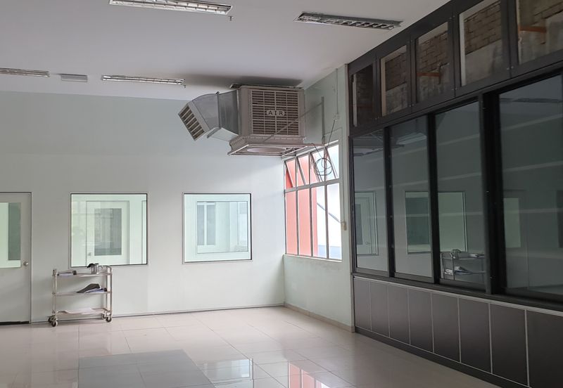 Nilai Bungalaw Factory with 4.47acres land For Sal