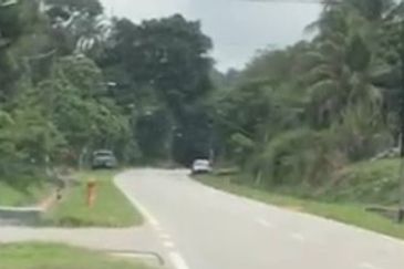 Semenyih facing main road agri flat land 