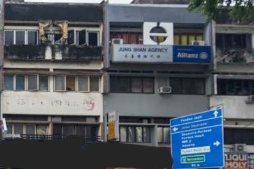 Cheras 4storey enblock shoplot for sale!! High roi return!!