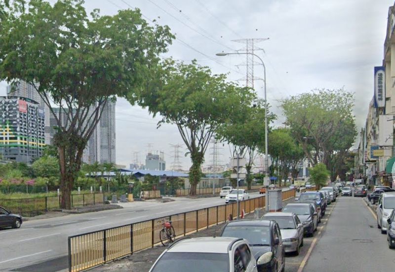 Cheras 4storey enblock shoplot for sale!! High roi return!!