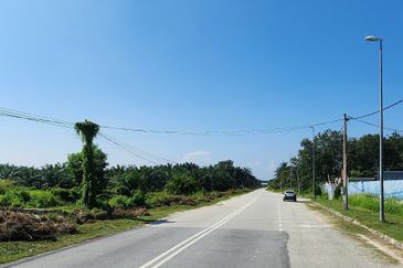 sell under bank value Freehold Seremban Agri land For Sale!