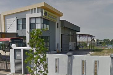 Warehouse at Semenyih near to Lekas Highway 