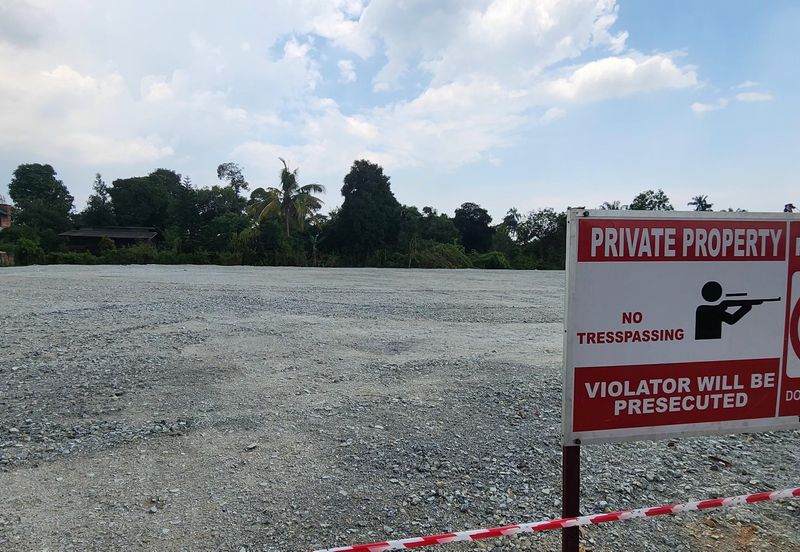 Commercial Land freehold facing main road at Telok Panglima Garang  For Sale!!