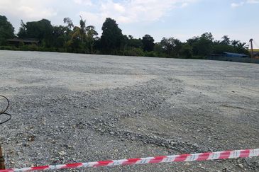 Commercial Land freehold facing main road at Telok Panglima Garang  For Sale!!