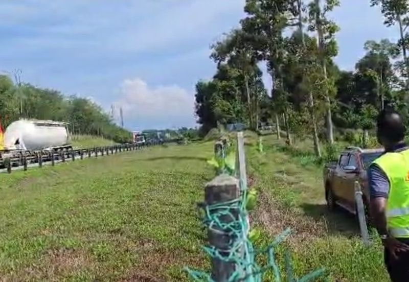 Petrol & EV station facing highway for sale 