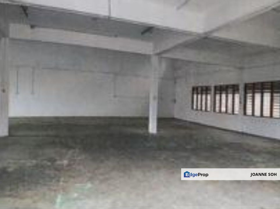Taman perindustrian puchong semi d factory for rent!!, Selangor, Puchong