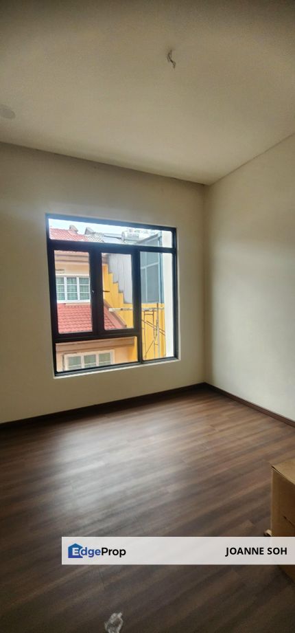 Bandar Utama 10 Freehold 2 storey endlot at Bandar utama for sale, Selangor, Petaling Jaya