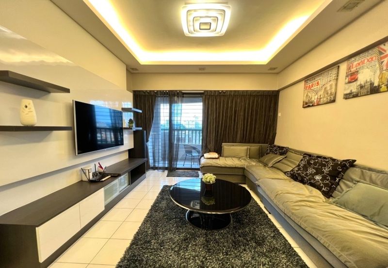 Anjung Hijau (Greenfield Apartment)