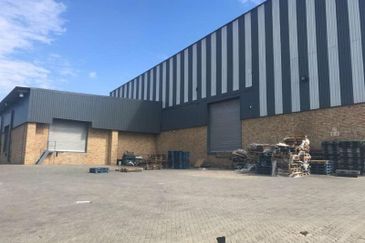 1500 Amp - 7 Acres Huge detached factory - Height 