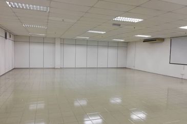 Well Kept factory with ample land