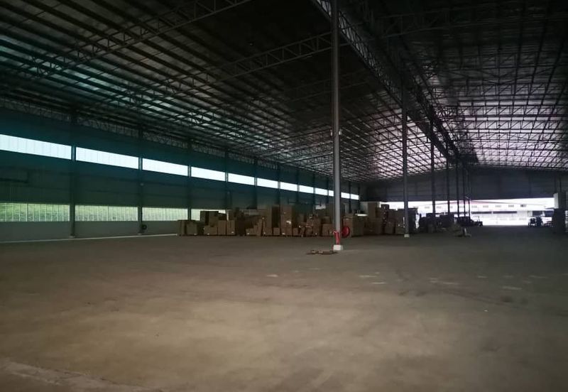 Huge 7 Acres factory with spacious land area
