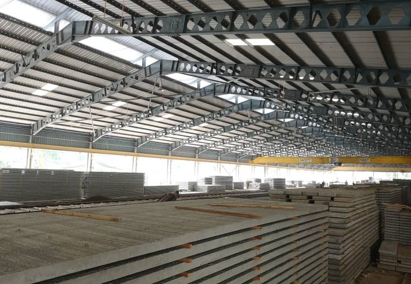 Spacious land and heavy load flooring