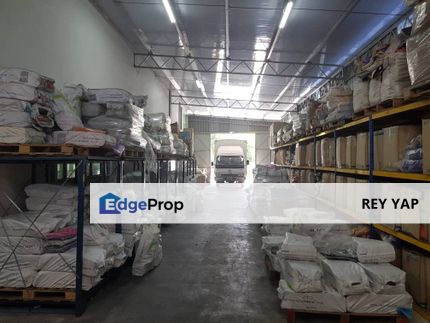 Well kept 3 storey factory office in Kundang , Selangor, Rawang