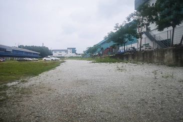 Main road 3.8 acres industrial land