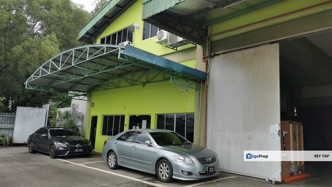 Near Highway access Detached Factory for Rent , Selangor, Rawang