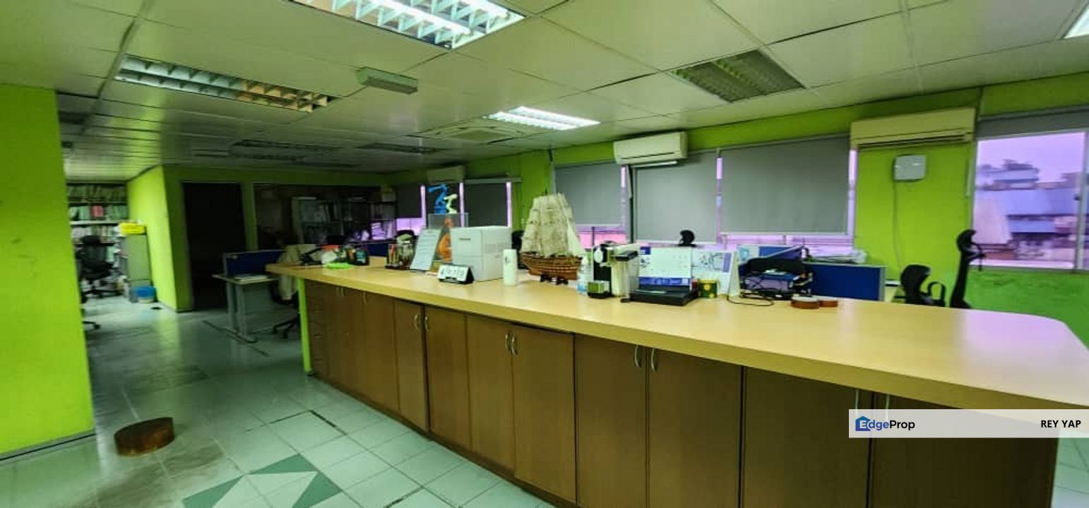 Near Highway access Detached Factory for Rent , Selangor, Rawang