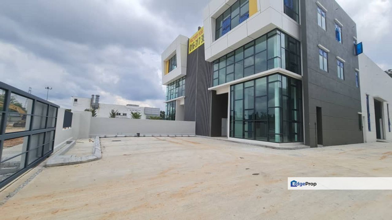 Main road and Beside Tol Plaza - Perfect Location , Selangor, Rawang