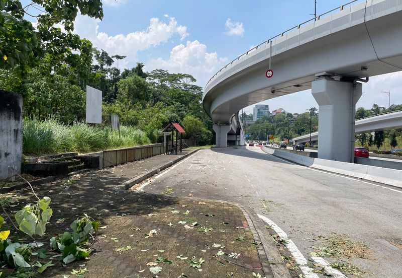 Facing main road for rental