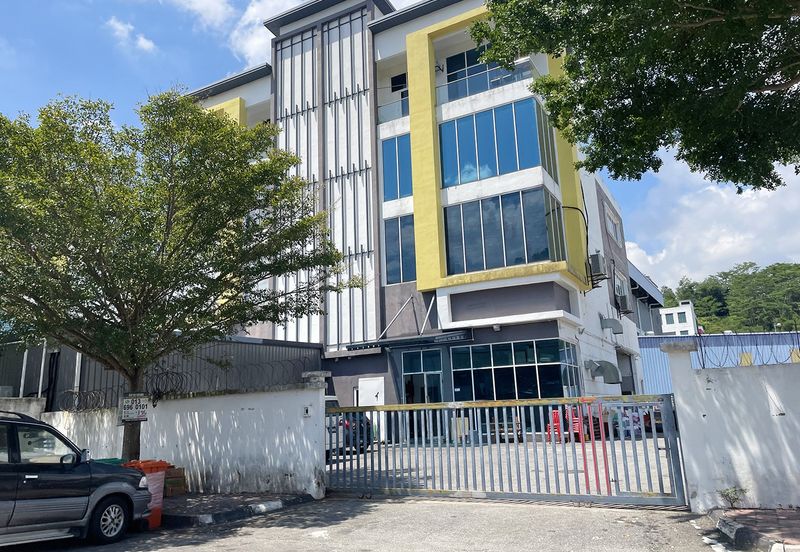 3.5 storey semi-d factory