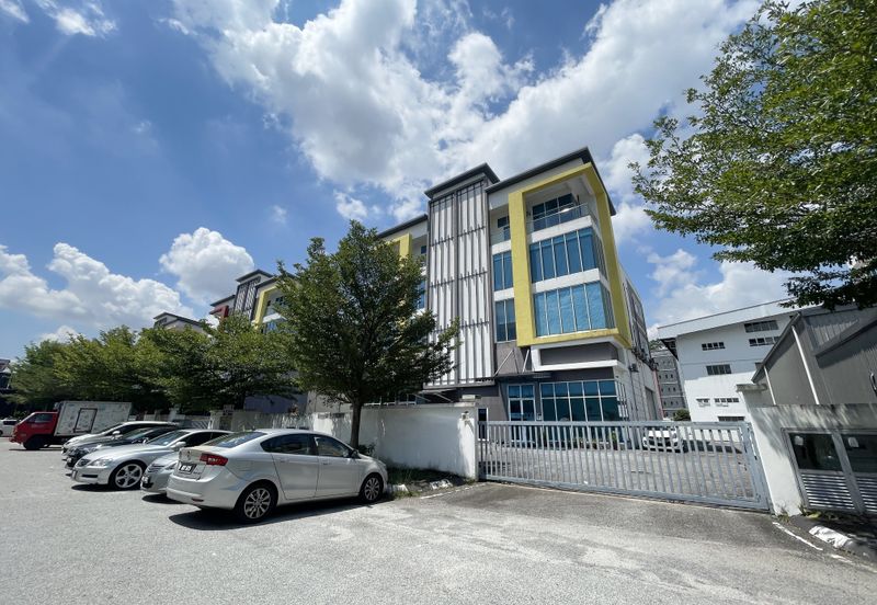 3.5 storey semi-d factory