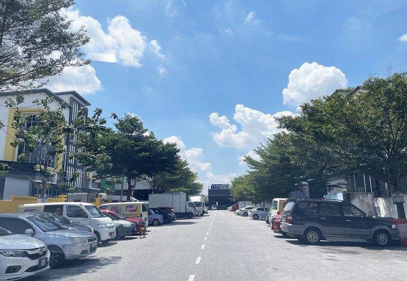 3.5 storey semi-d factory