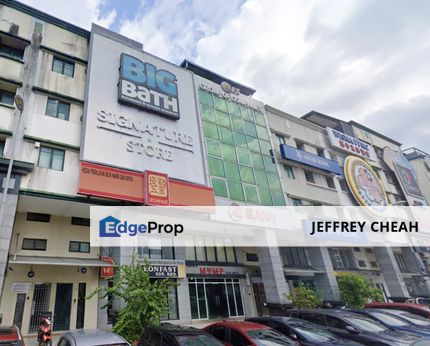 Facing main road shop, Kuala Lumpur, Sungai Besi