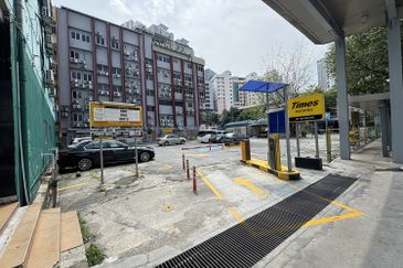 Corner lot commercial land