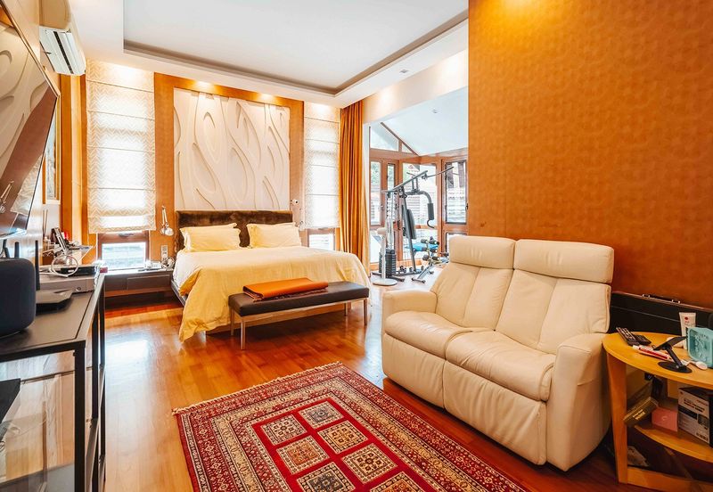 Gated guarded bungalow