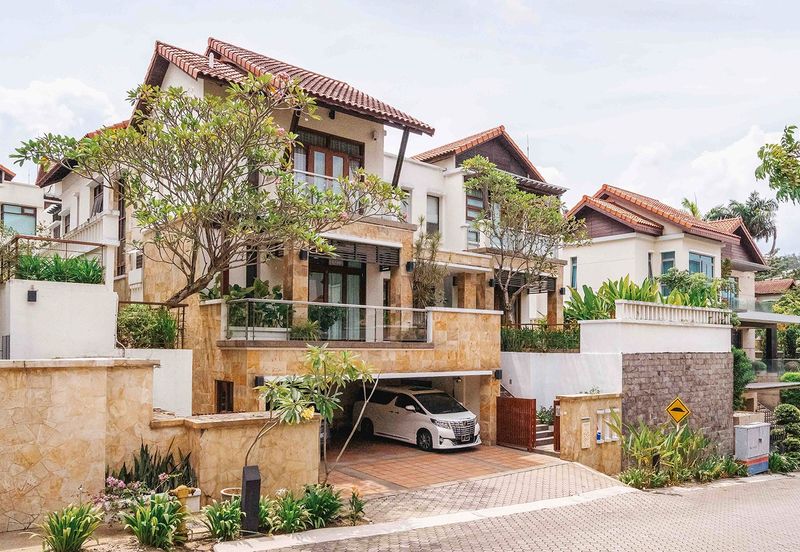 Gated guarded bungalow