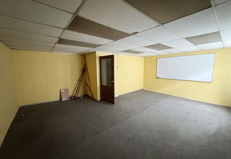 Partilally fitted office