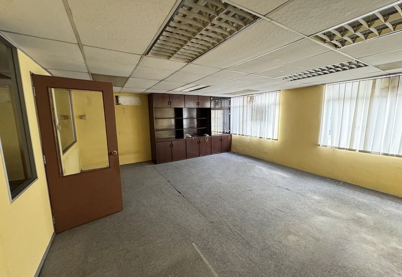 Partilally fitted office