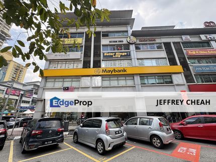 First floor office facing main road, Kuala Lumpur, Mont Kiara