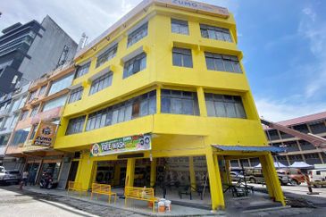 Jalan Yew off Jalan Pasar