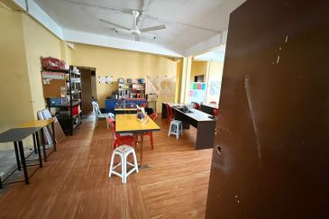 Jalan Yew off Jalan Pasar