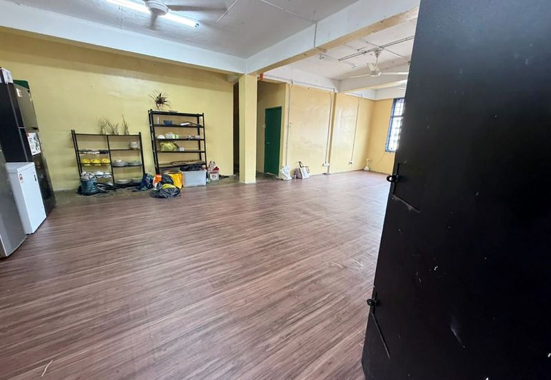 Jalan Yew off Jalan Pasar